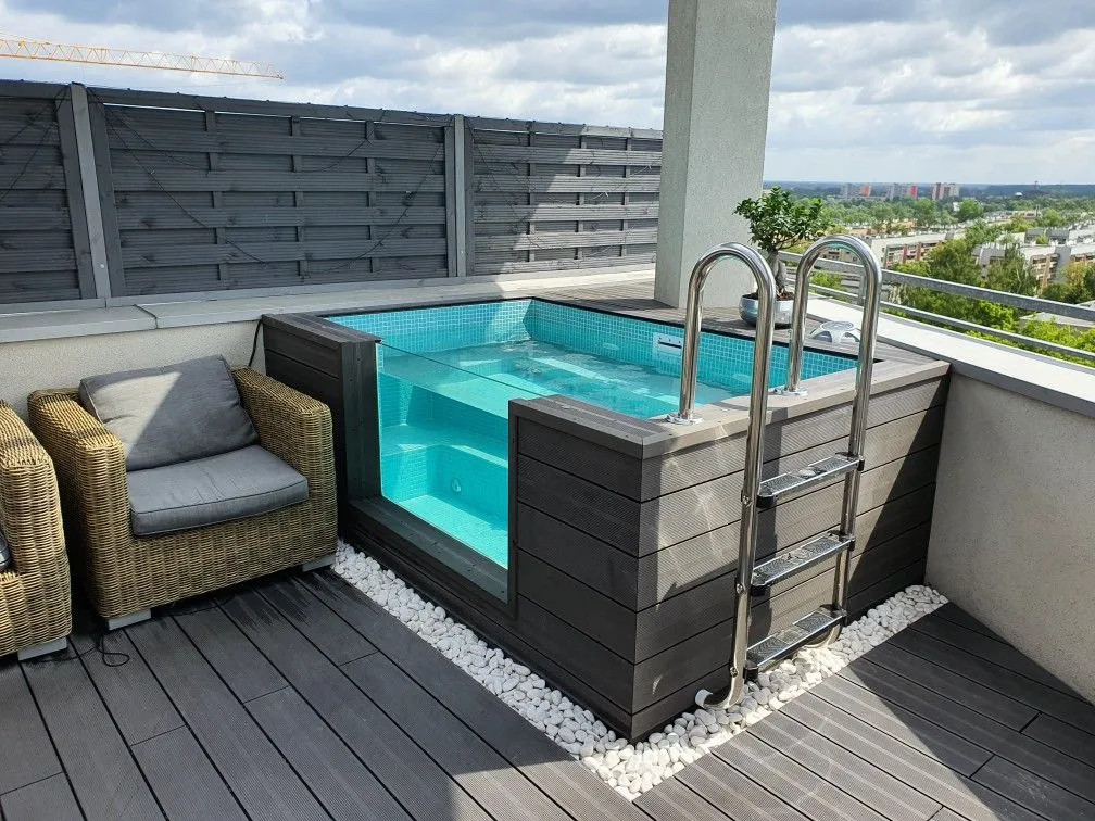 jacuzzi